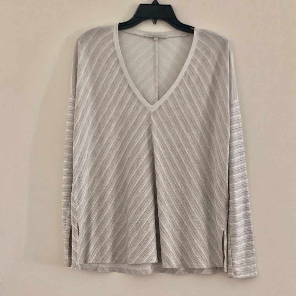 Bella Luxx Striped V-Neck Long-Sleeved Top